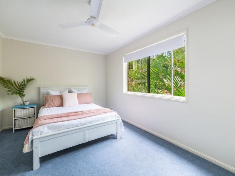 33 Forest Drive, Elanora QLD 4221