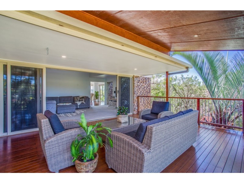 23 Jarrahdale Drive, Elanora QLD 4221