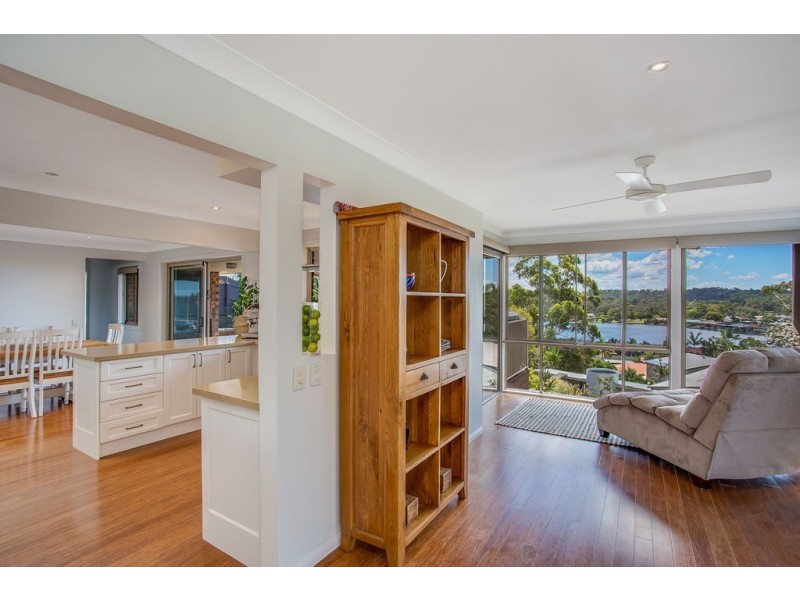 23 Jarrahdale Drive, Elanora QLD 4221