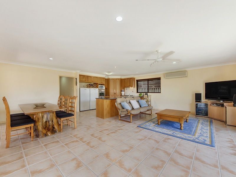 6 Pearwood Lane, Robina QLD 4226