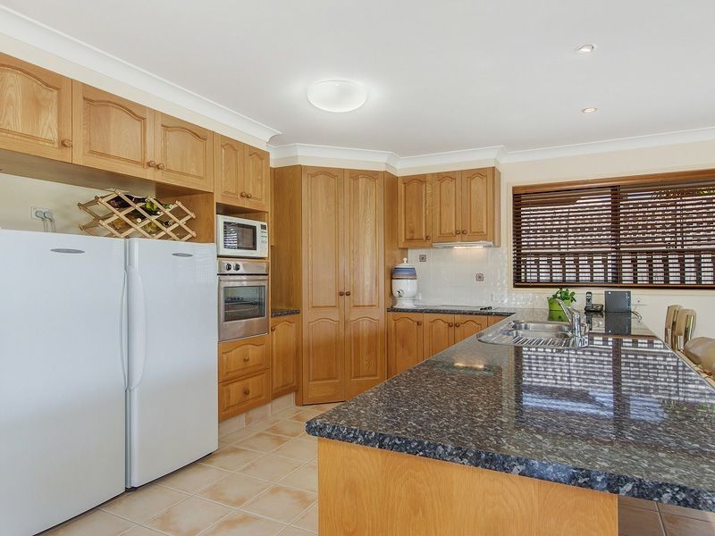 6 Pearwood Lane, Robina QLD 4226
