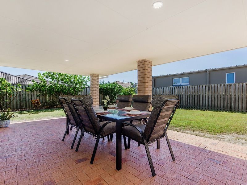 6 Pearwood Lane, Robina QLD 4226