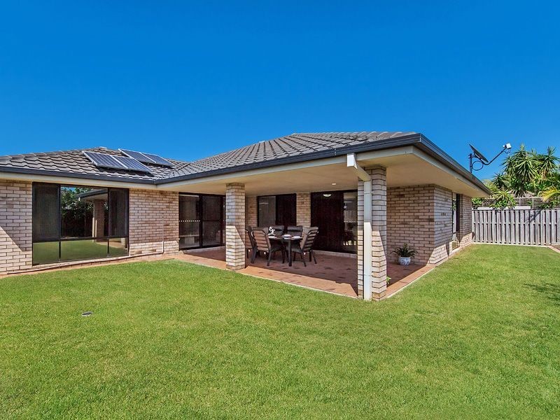 6 Pearwood Lane, Robina QLD 4226