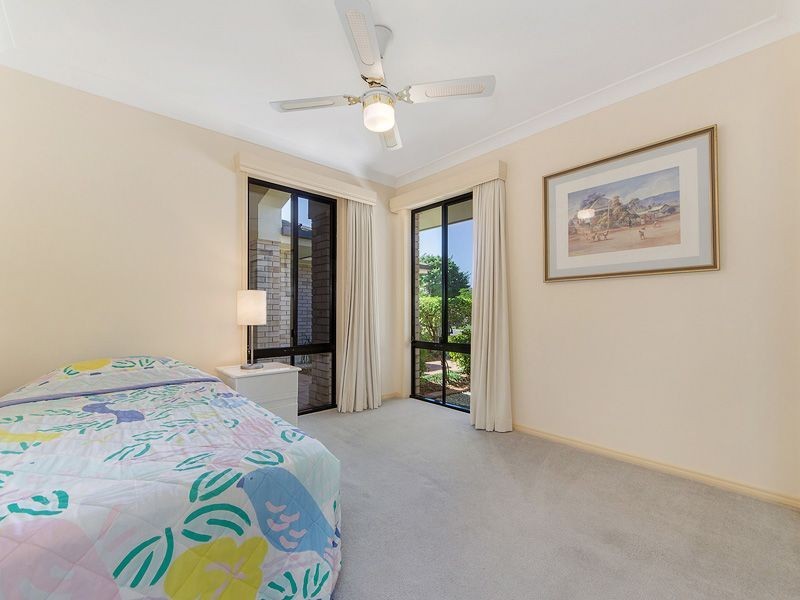 6 Pearwood Lane, Robina QLD 4226