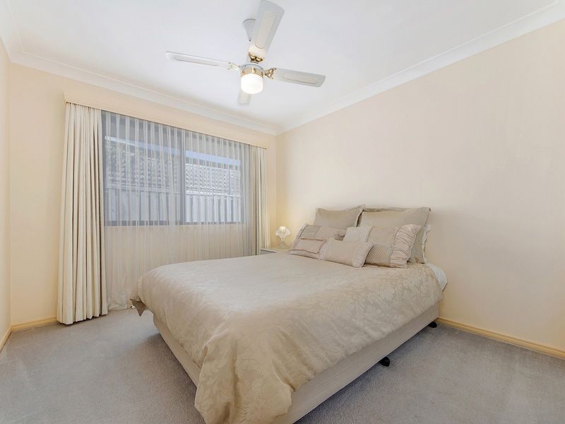 6 Pearwood Lane, Robina QLD 4226