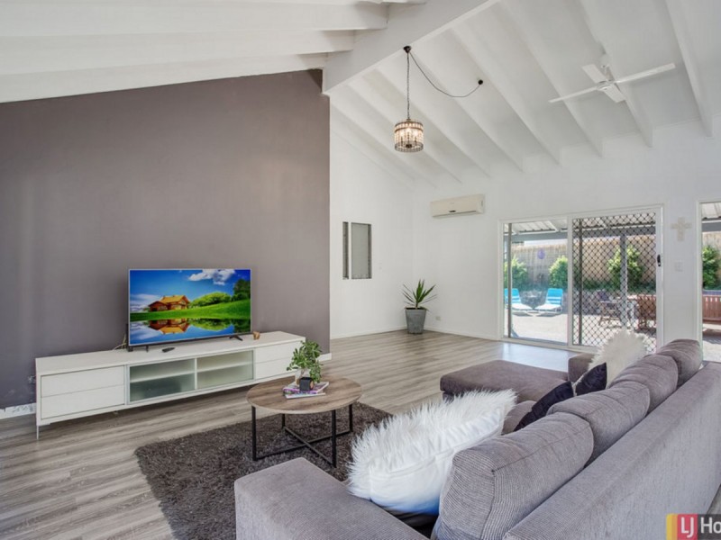 118 Thorngate Drive, Robina QLD 4226