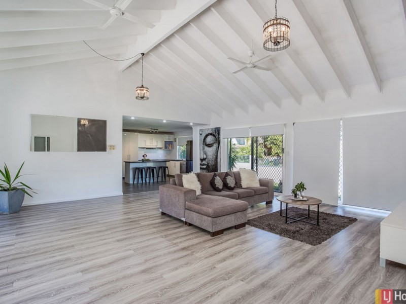 118 Thorngate Drive, Robina QLD 4226