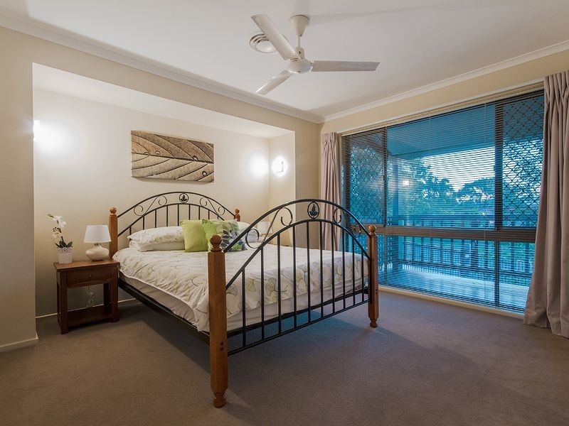 2 Cameron Court, Ashmore QLD 4214