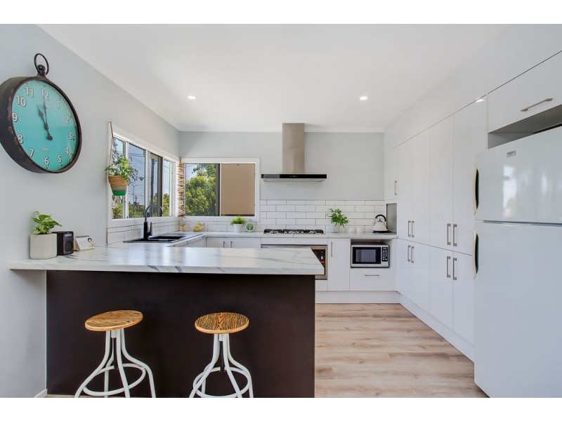 118 West Burleigh Road, Burleigh Heads QLD 4220