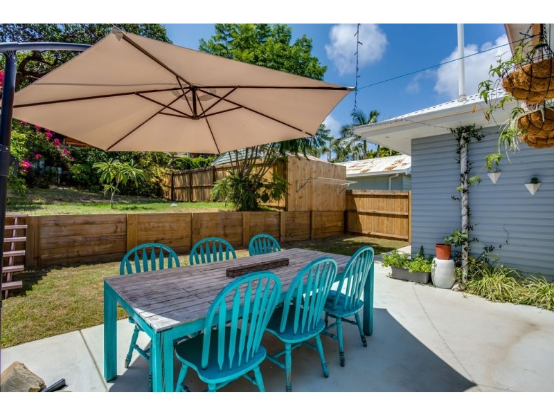 118 West Burleigh Road, Burleigh Heads QLD 4220