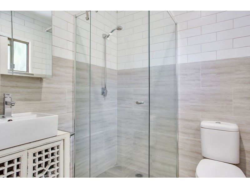 118 West Burleigh Road, Burleigh Heads QLD 4220