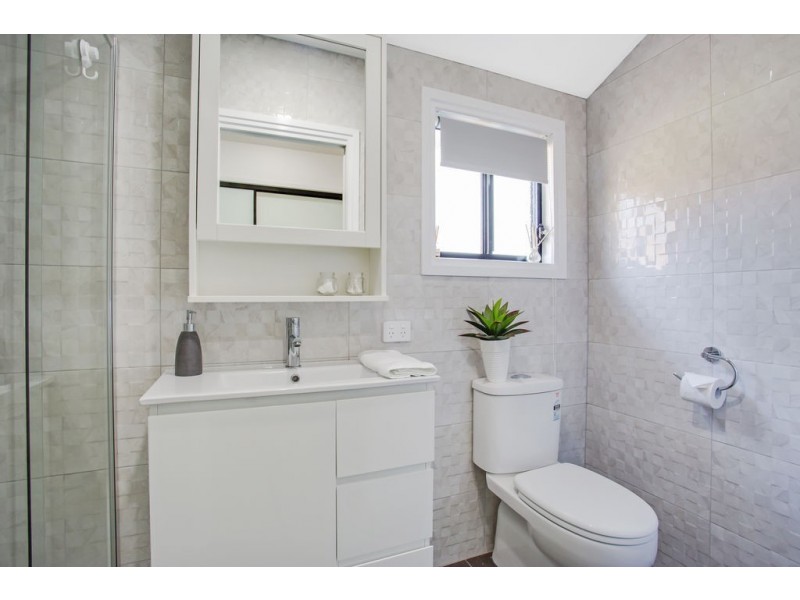 118 West Burleigh Road, Burleigh Heads QLD 4220