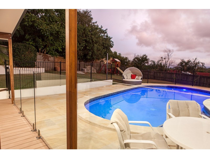 8 Aberdeen Court, Highland Park QLD 4211