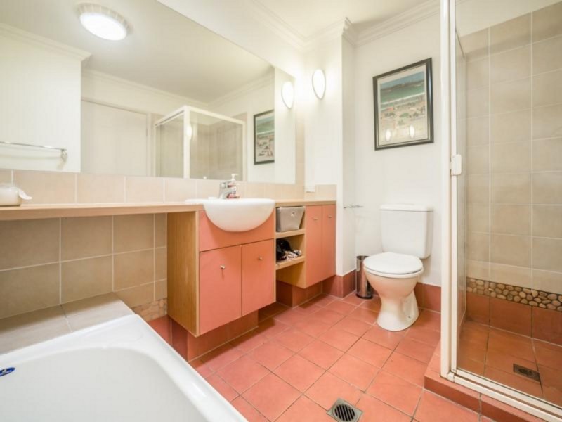 64/4 University Drive, Robina QLD 4226