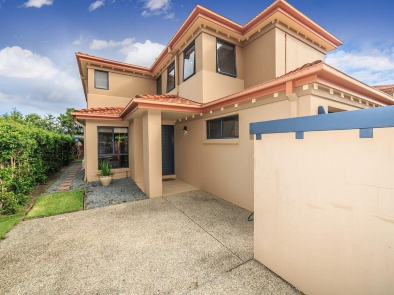 64/4 University Drive, Robina QLD 4226