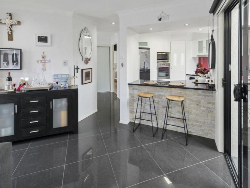 1/15 Miami Shore Parade, Miami QLD 4220