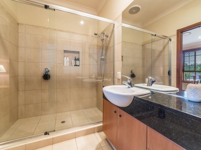 14 Bergamo Drive, Varsity Lakes QLD 4227