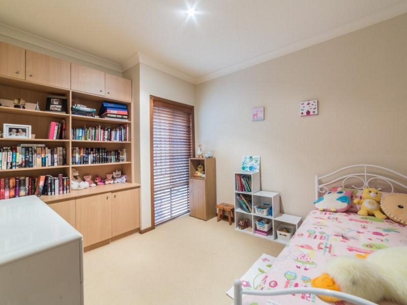 14 Bergamo Drive, Varsity Lakes QLD 4227