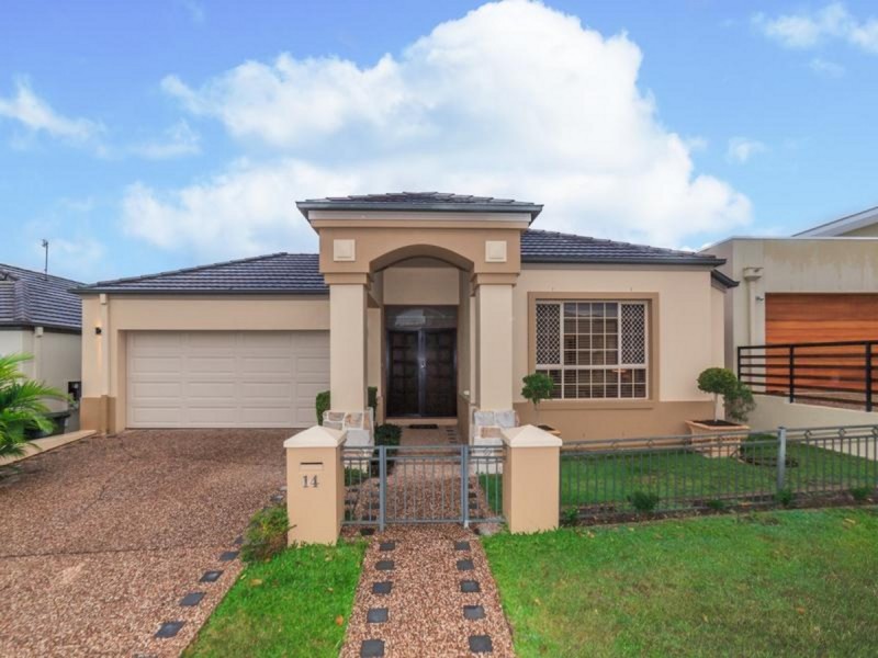 14 Bergamo Drive, Varsity Lakes QLD 4227
