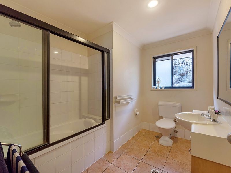 6 Angelia Lane, Merrimac QLD 4226