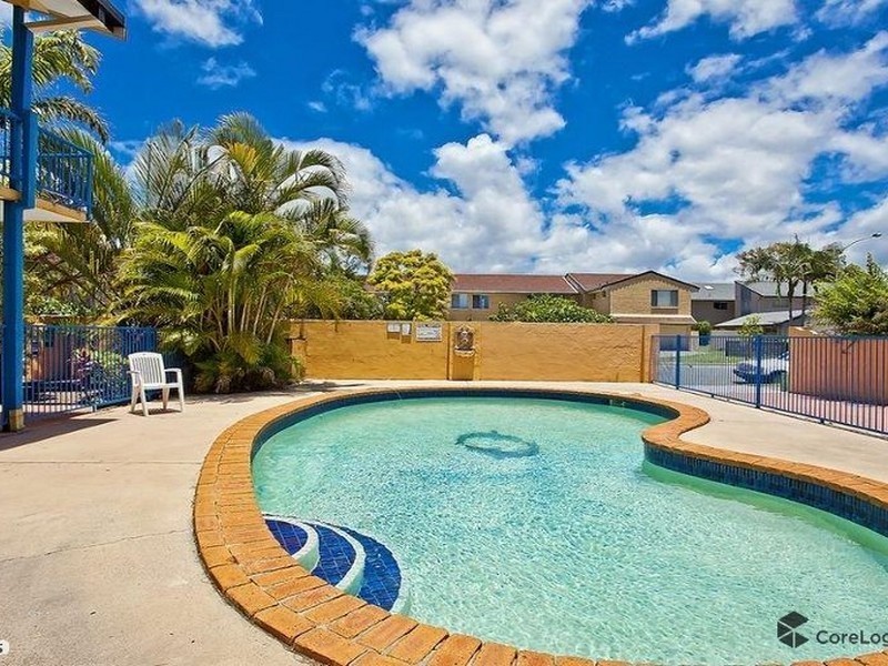 2/20 Duet Drive, Mermaid Waters QLD 4218