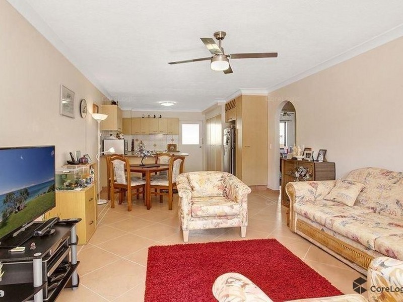 2/20 Duet Drive, Mermaid Waters QLD 4218