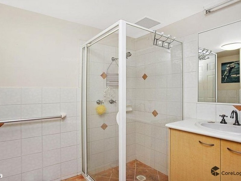 2/20 Duet Drive, Mermaid Waters QLD 4218