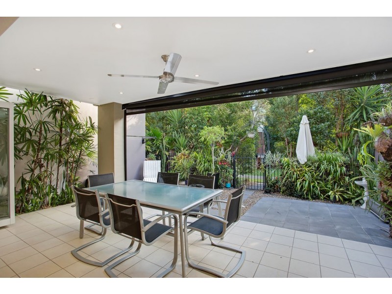 39 Riverwalk Avenue, Robina QLD 4226
