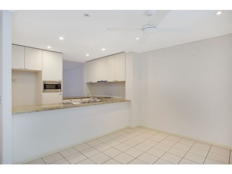39 Riverwalk Avenue, Robina QLD 4226