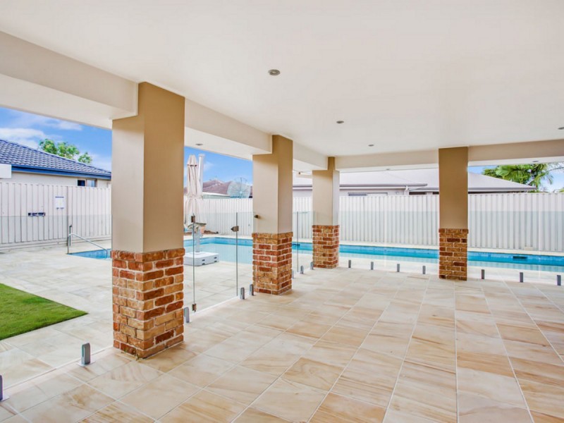 5 Olympus Drive, Robina QLD 4226