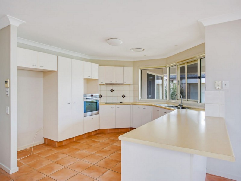 5 Olympus Drive, Robina QLD 4226