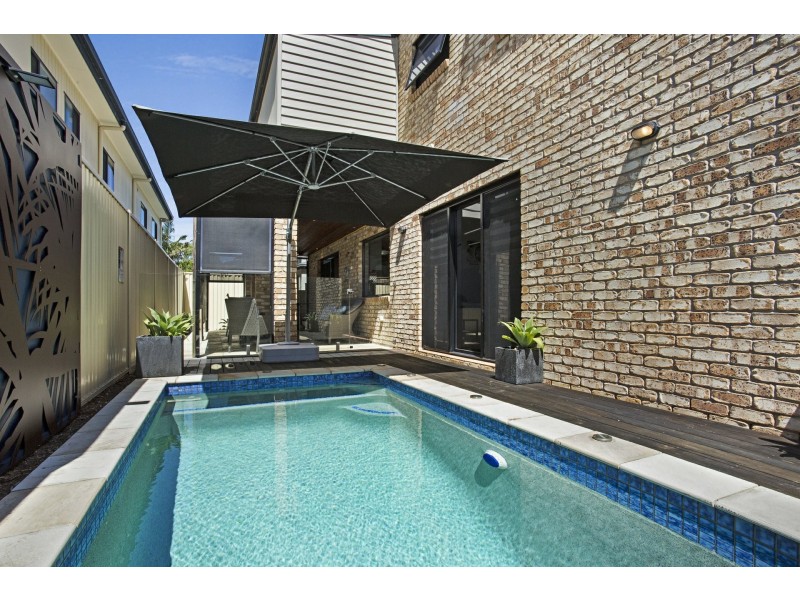 23 Riviera Road, Miami QLD 4220