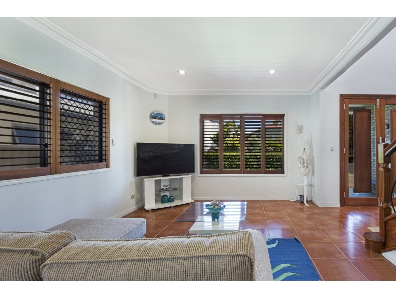 23 Riviera Road, Miami QLD 4220