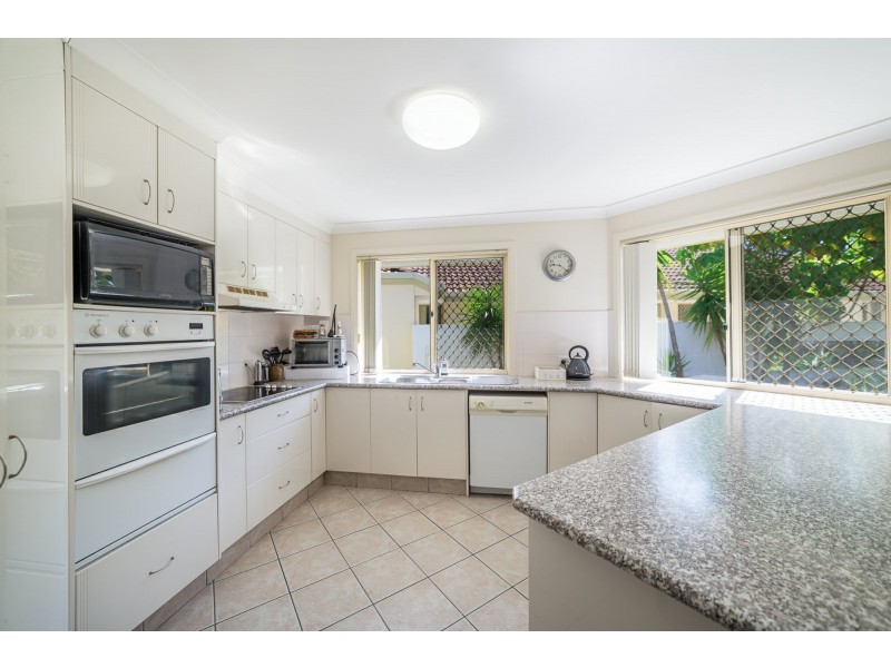 36 Cedarwood Crescent, Robina QLD 4226