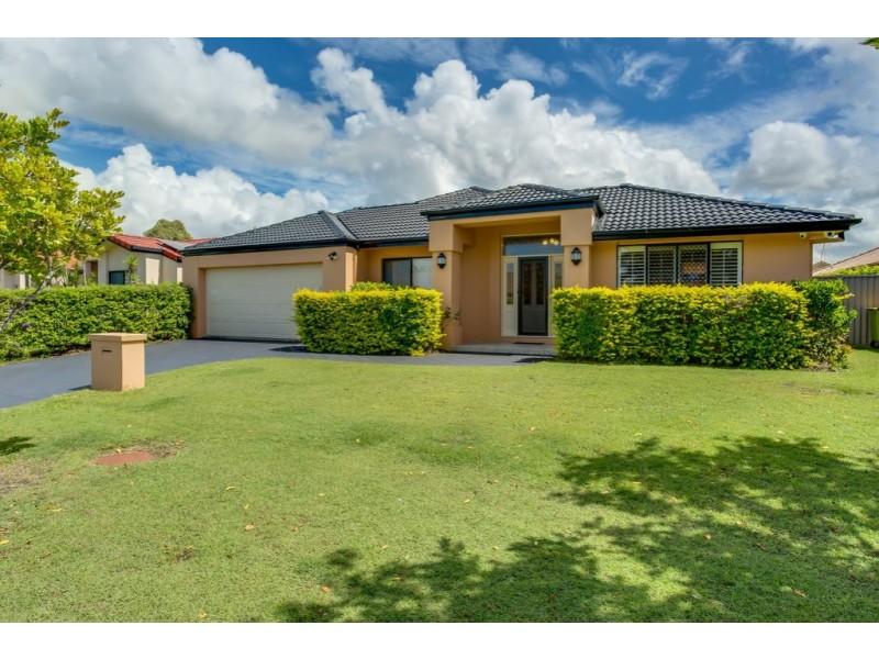 30 Shoalwater Court, Burleigh Waters QLD 4220