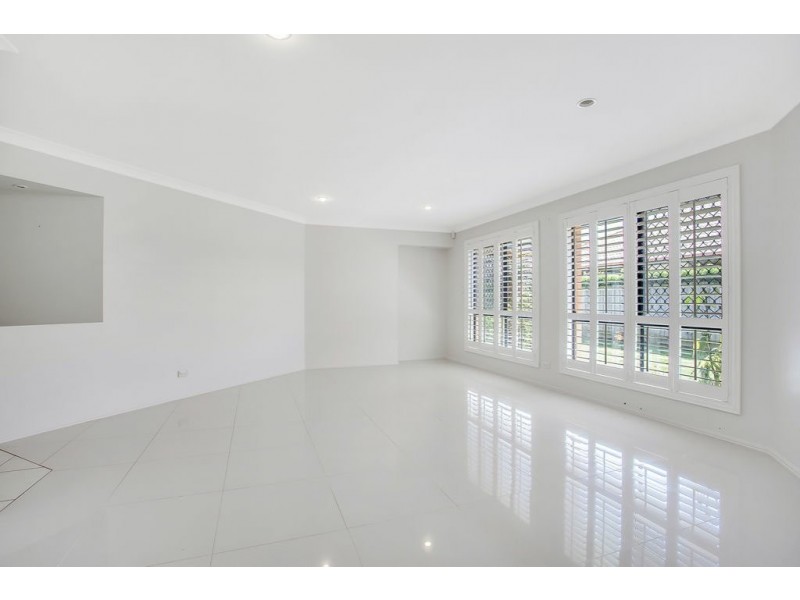 30 Shoalwater Court, Burleigh Waters QLD 4220