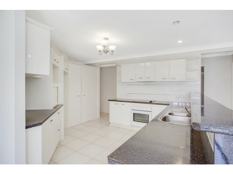 30 Shoalwater Court, Burleigh Waters QLD 4220