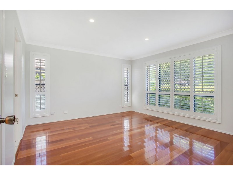 30 Shoalwater Court, Burleigh Waters QLD 4220