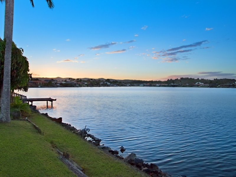 39 Ironbark Street, Elanora QLD 4221