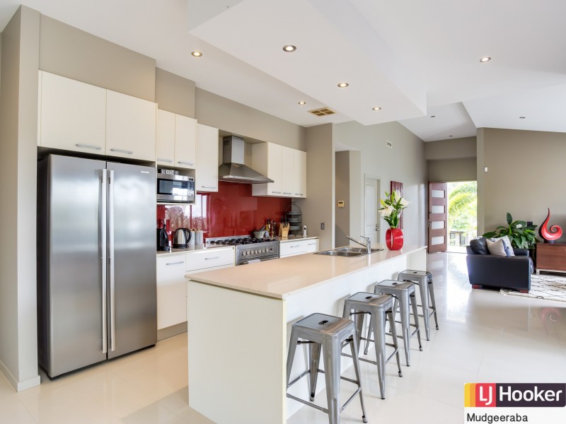 19 Worchester Terrace, Reedy Creek QLD 4227