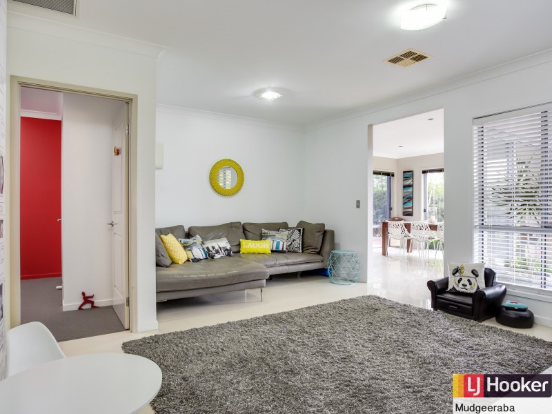 19 Worchester Terrace, Reedy Creek QLD 4227