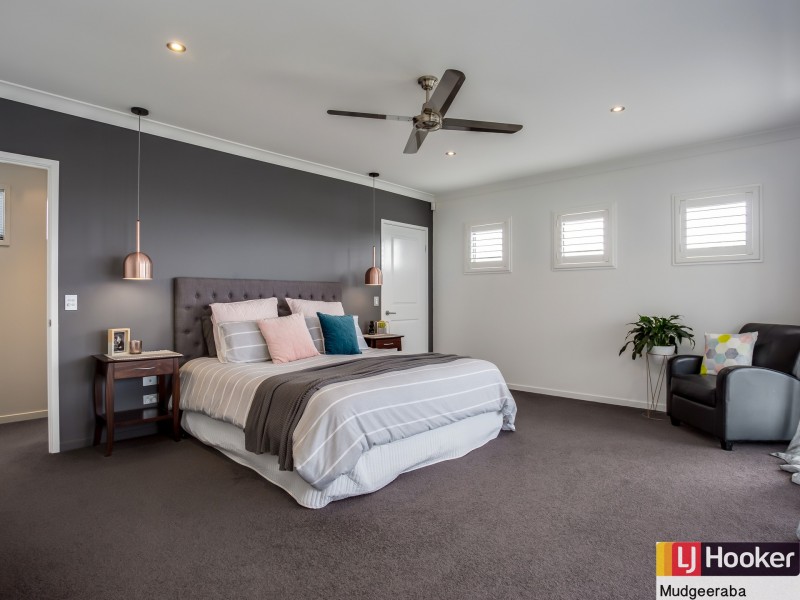 19 Worchester Terrace, Reedy Creek QLD 4227