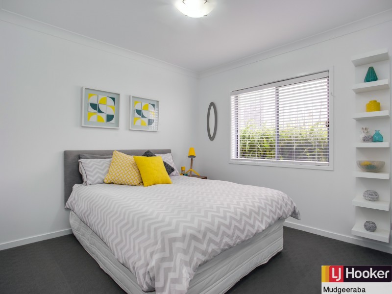 19 Worchester Terrace, Reedy Creek QLD 4227