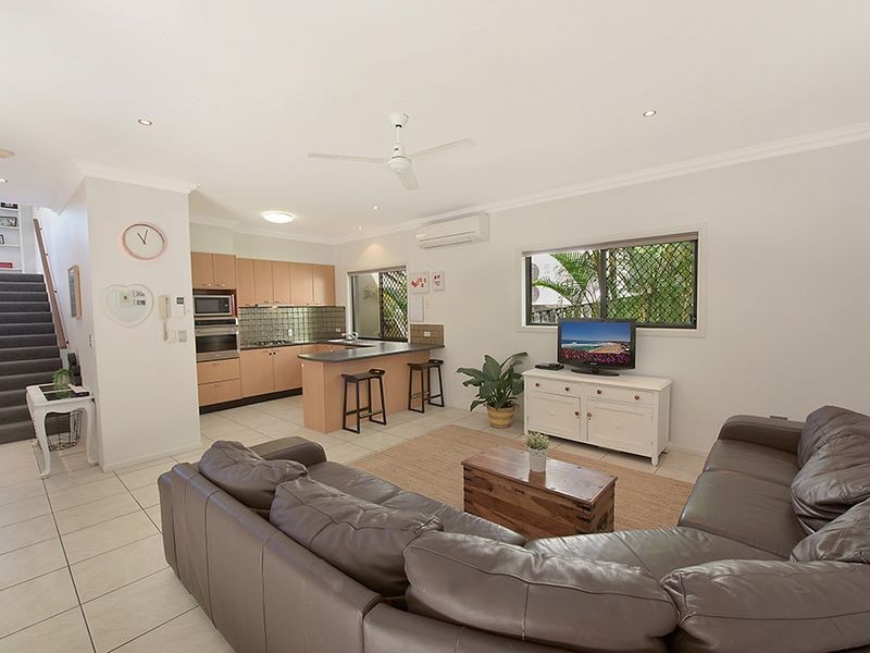 12 Mapleton Circuit, Varsity Lakes QLD 4227