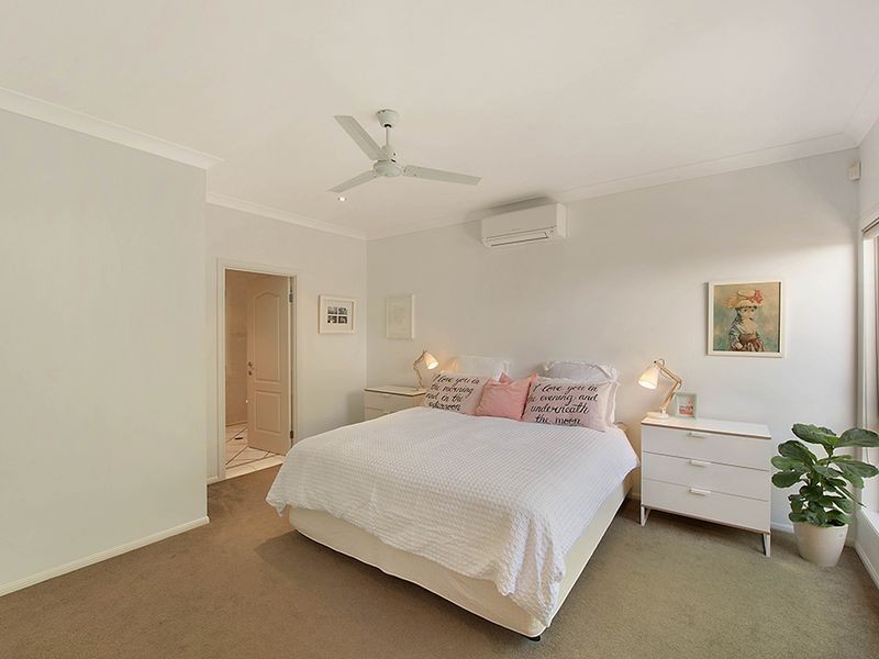 12 Mapleton Circuit, Varsity Lakes QLD 4227