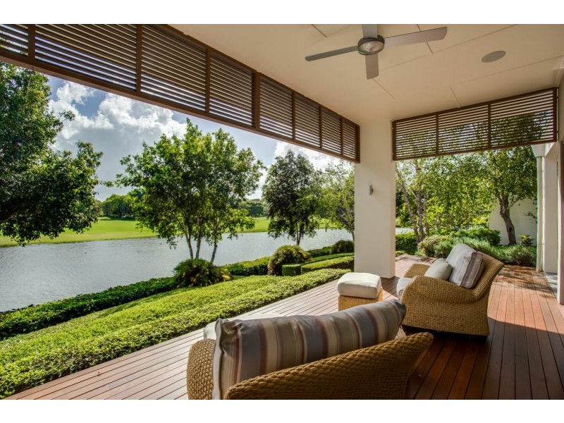 738 Peninsula Drive, Robina QLD 4226