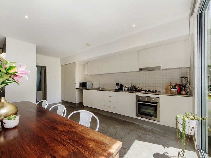 4 Watts Drive, Varsity Lakes QLD 4227