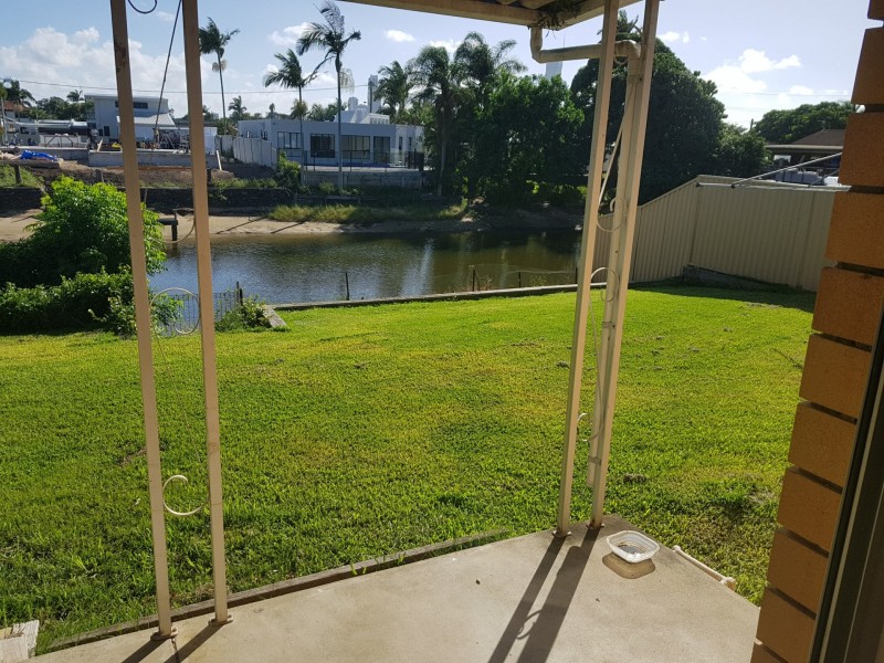5 Ensenada Court, Broadbeach Waters QLD 4218