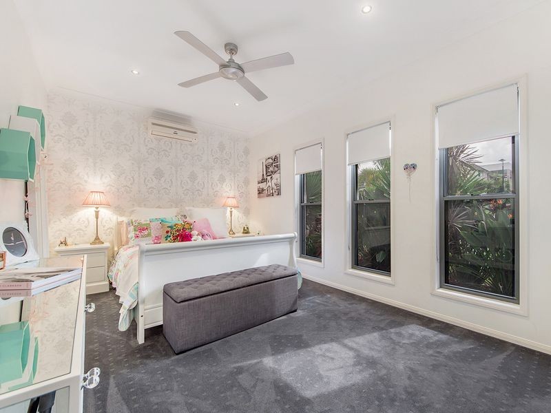 18 Willow Tree Drive, Reedy Creek QLD 4227