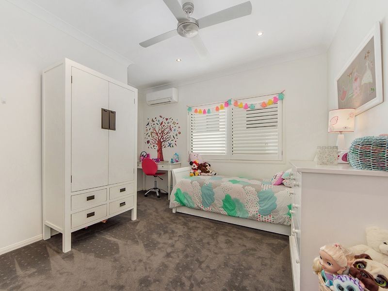 18 Willow Tree Drive, Reedy Creek QLD 4227